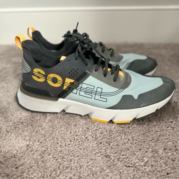 Sorel men’s kinetic rush rips top shoes